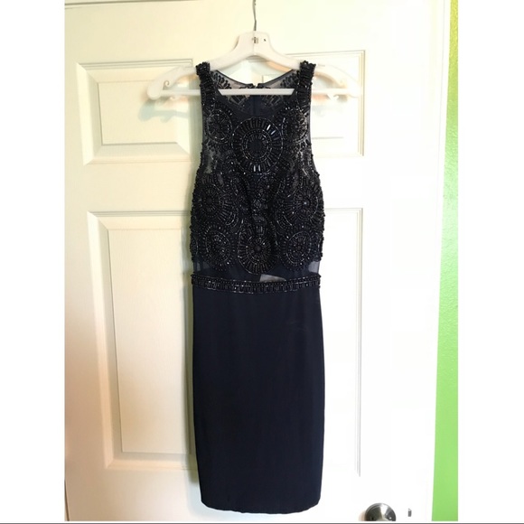 I do not have any more events to wear it to. - Picture 8 of 8